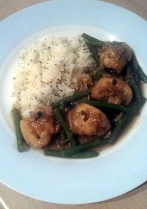 A picture of Vickys Ginger Poached Chicken with Green Beans, GF DF EF DF NF.