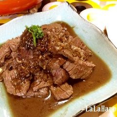 A picture of Rich Steak Sauce with Balsamic Vinegar.