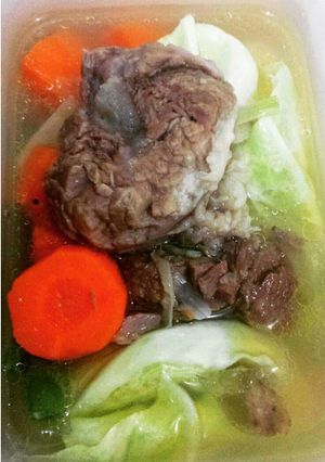 A picture of Bulalo.