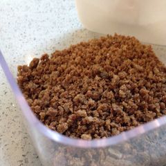 A picture of Bread Crumbs.