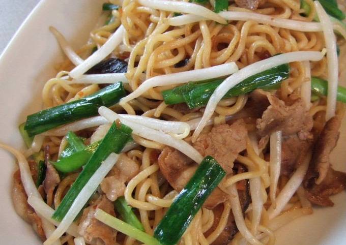 Recipe of Homemade Fried Noodles with Chinese Chives