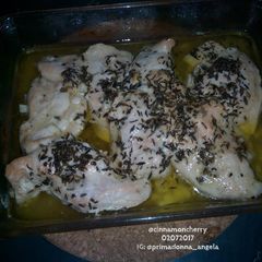 A picture of Olive and Lemon Baked Chicken.