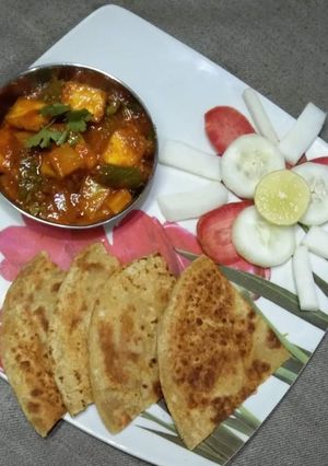 रेस्टोरेंट स्टाइल कढ़ाई पनीर(Restaurant Style Kadai Paneer recipe in Hindi) रेसिपी मुख्य फोटो