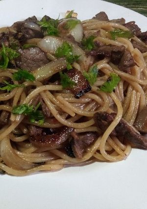 Una foto de Fideo salteados😁