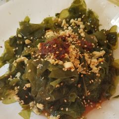 A picture of Spicy Wakame Salad 凉拌裙带菜.