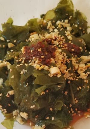 A picture of Spicy Wakame Salad 凉拌裙带菜.