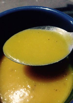 Una foto de Sopa crema de zapallo y jengibre