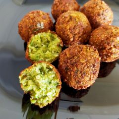 A picture of Falafel.