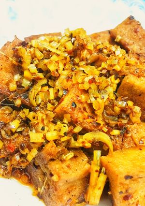 Hình của món Tàu hủ kho sả.