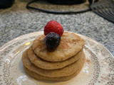 Pancakes de manzana y canela saludables sin azúcar