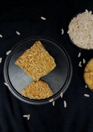 મમરાની ચીકી (Puffed Rice Chikki Recipe In Gujarati) રેસીપી મુખ્ય ફોટો