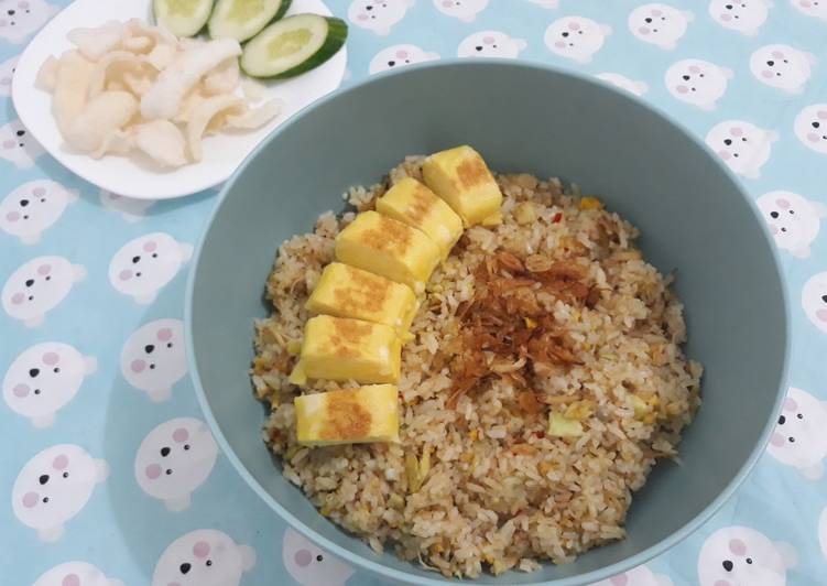 Bagaimana mengolah NASI GORENG KENCUR + Telur Gulung yang Enak Banget