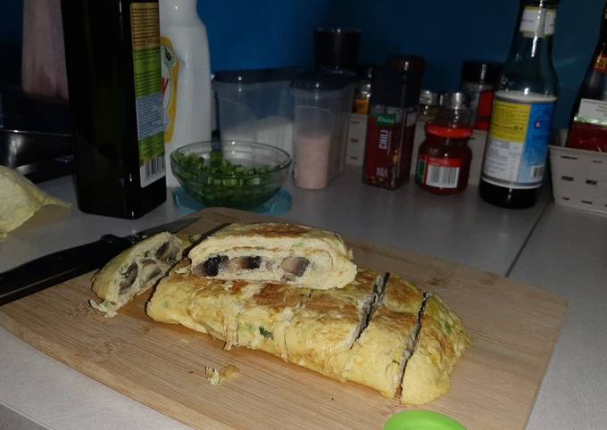 Tamagoyaki telur dadar ala Jepang isi Jamur