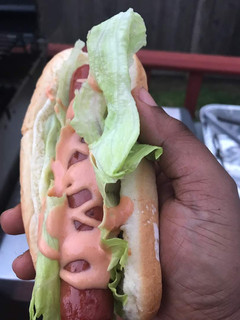 A picture of Hot Dog.