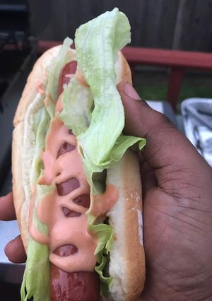 A picture of Hot Dog.
