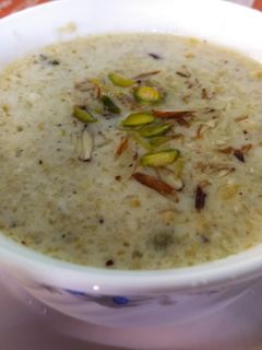 गव्हाची खीर (gavyachi kheer recipe in marathi) रेसिपी चे मुख्य फोटो 