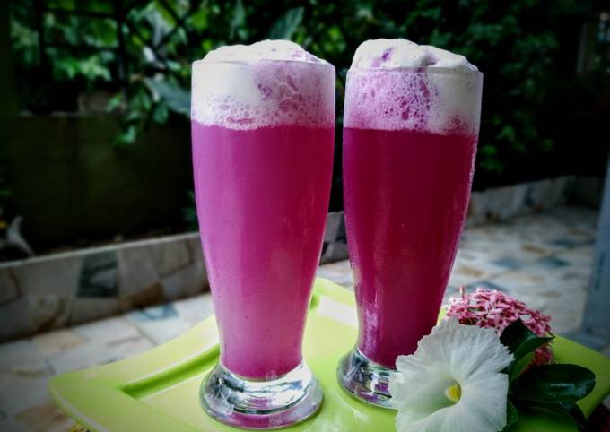 Jamun, soda and ice cream Mocktail