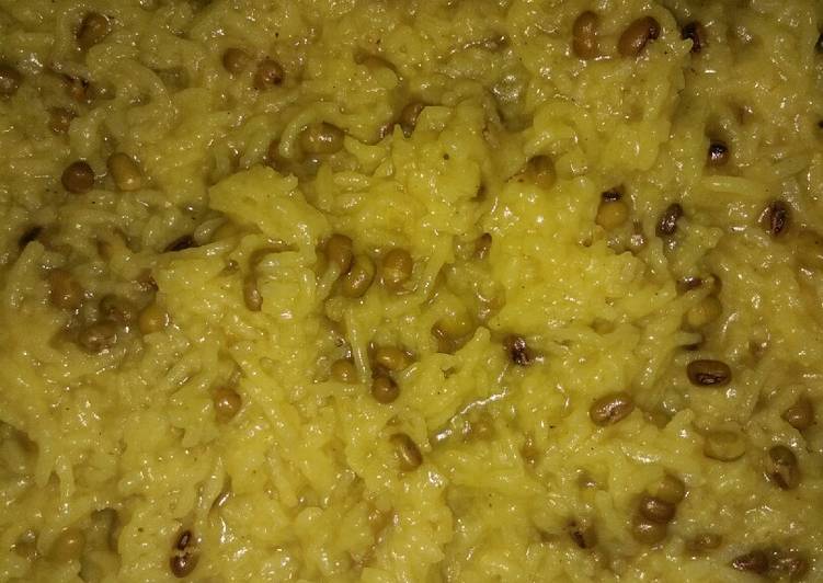 How to Make Favorite Moong dal khichdi