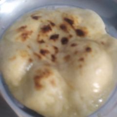 A picture of Butter Naan.