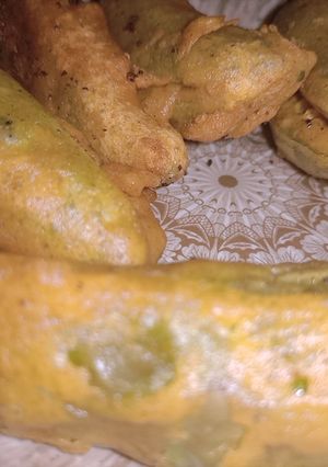 A picture of Hari mirch k pakory.