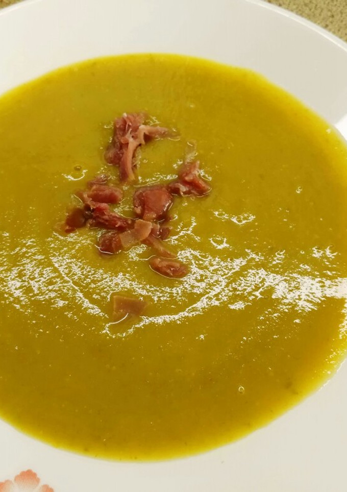Una foto de Puré de verduras verdes