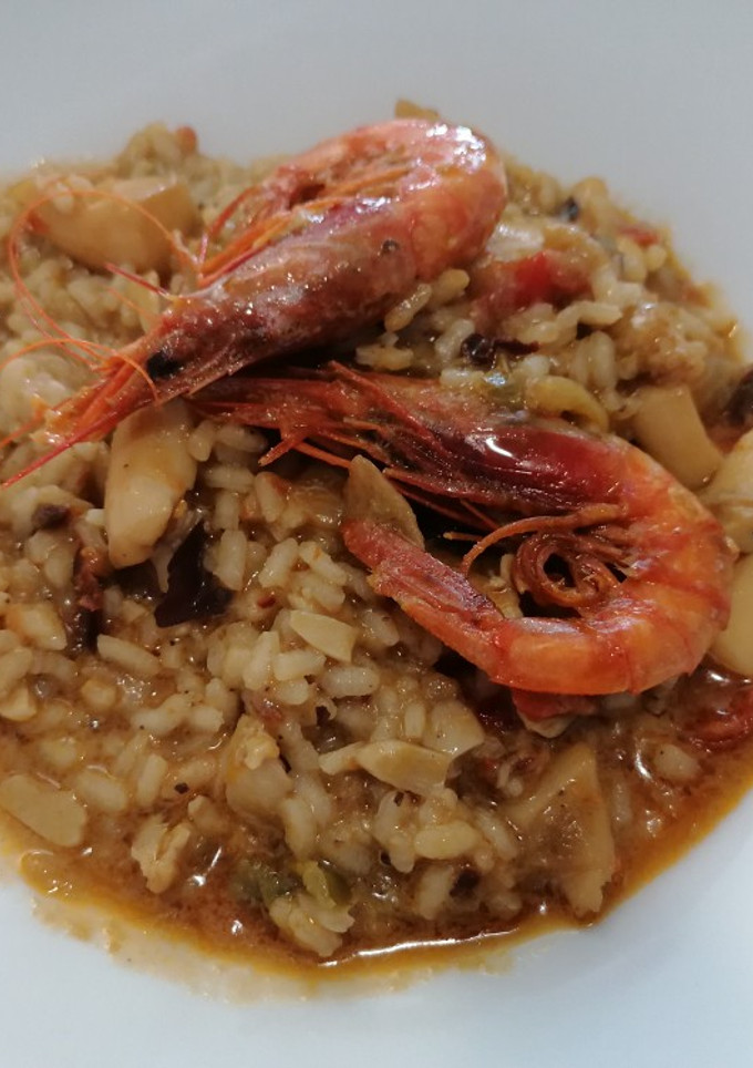 Una foto de 116. Arroz caldoso de sepia y gamba roja