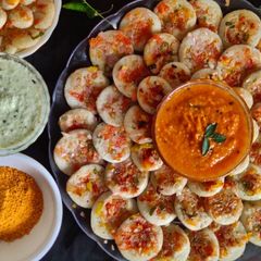 A picture of Mini Veg Uttapam.