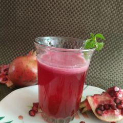 A picture of Pomogranate juice.