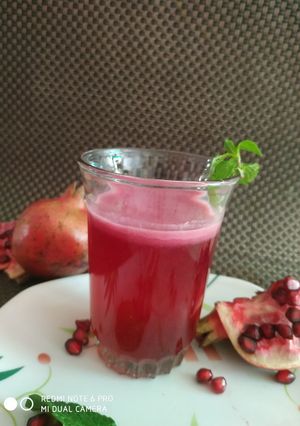 A picture of Pomogranate juice.