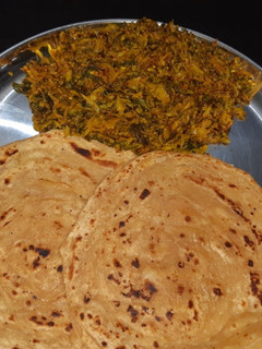 करेले की भुर्जी (karele ki bhurji recipe in Hindi) रेसिपी मुख्य फोटो
