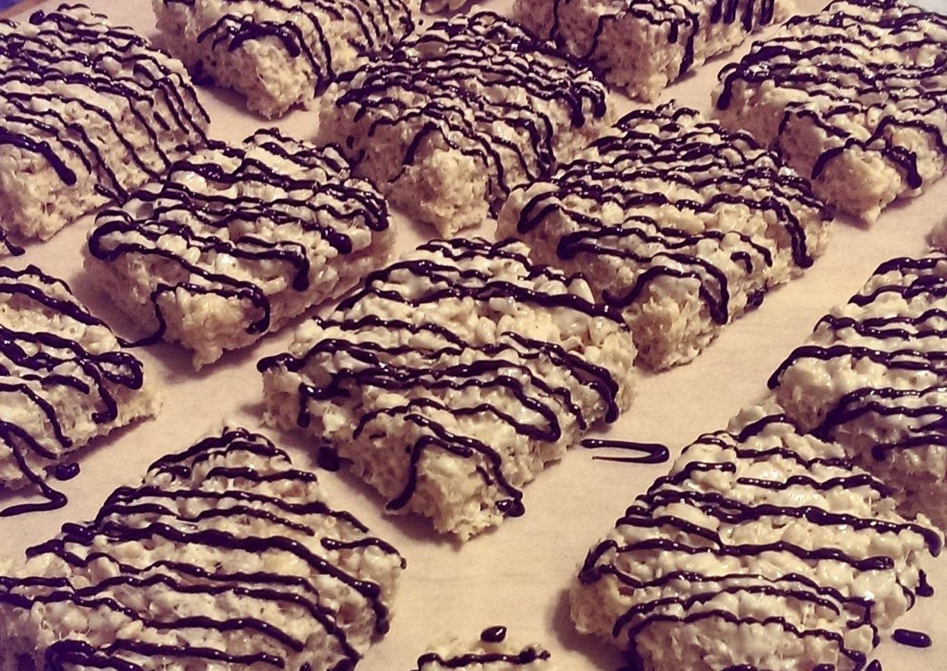 Rice Krispies Treats (with dark chocolate)