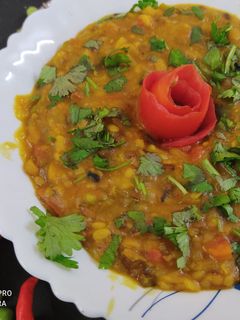 मिक्स दाल वेज खिचड़ी (mix daal veg Khichdi recipe in Hindi) रेसिपी मुख्य फोटो
