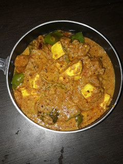 कढ़ाई पनीर (Kadai paneer recipe in hindi) रेसिपी मुख्य फोटो