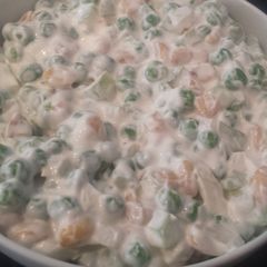 A picture of Pea and peanut salad.