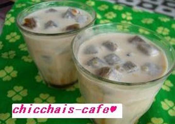 Summer Staple Cafe-style Iced Cafe au Lait