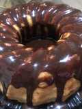 Torta de pan con trufas de chocolate