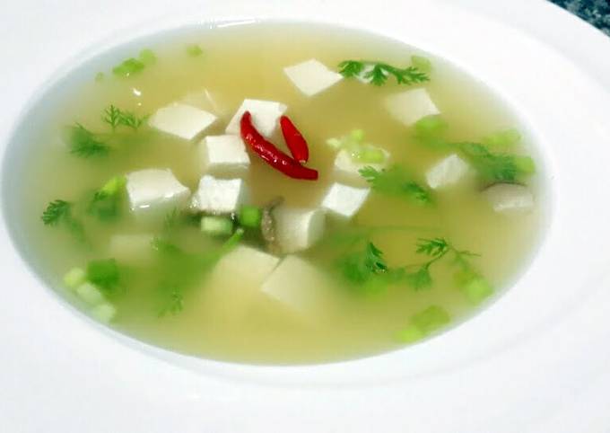 Kanya's Tofu Soup / Tom Yum Style