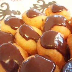 A picture of Fluffy Tofu Donuts.