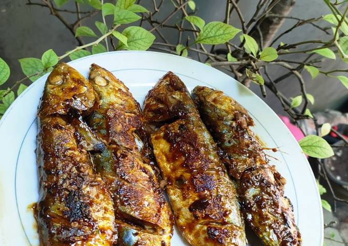 Cara membuat Kembung bakar teflon Cara membuat Kembung bakar teflon