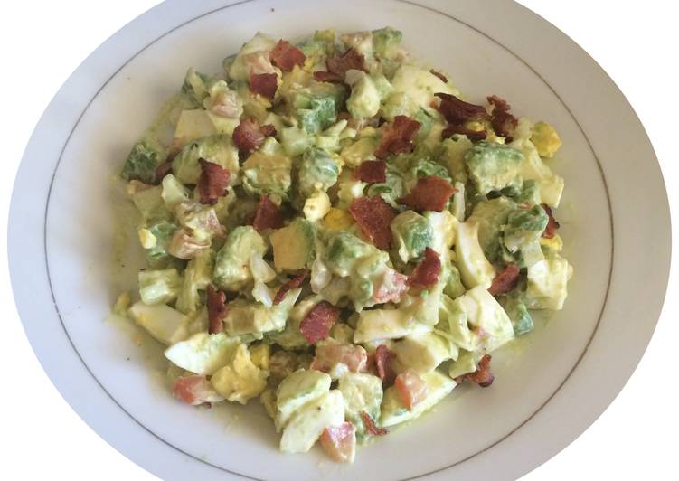 Recipe: Tasty Bacon, Eggs Avocado Salad