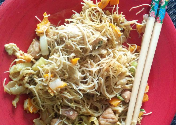 Easy Cheap Dinner Singapore noodles
