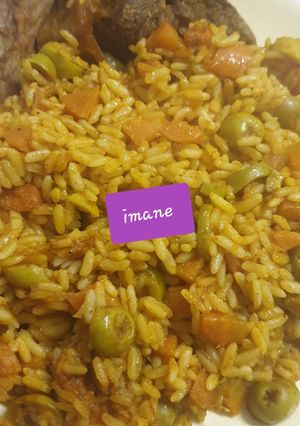 صورة لوصفة ارز باللحم والزيتون