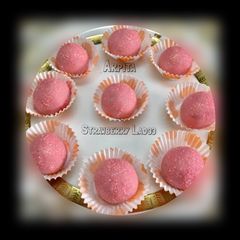A picture of Strawberry ladoo.