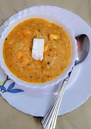 A picture of Paneer butter masala.
