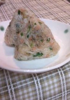 A picture of Seafood Rice Balls.
