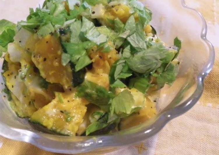 Simple Way to Make Quick Kabocha Squash and Celery Leaf Salad