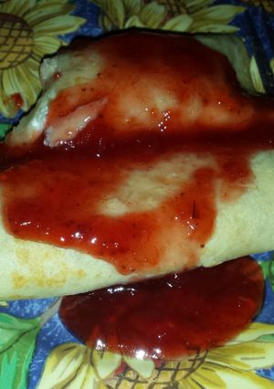 A picture of Gluten free Blintzes.