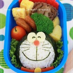 A picture of Easy Charaben Doraemon with Nori Seaweed.