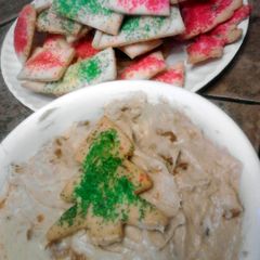 A picture of Apple Pie Dip W/ Pie Crust Dippin Chips.