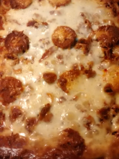 A picture of TL's Bacon Pepperoni Pizza Pasta Bake.